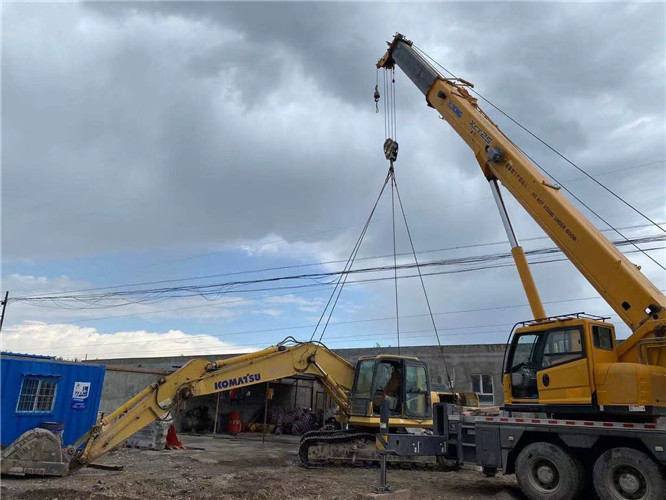 离石区25吨吊车的工作半径是多少？