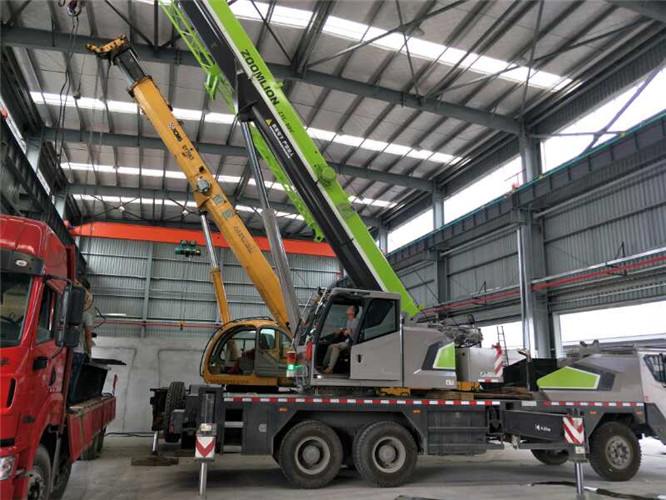 离石区高空车出租需要注意哪些安全事项？