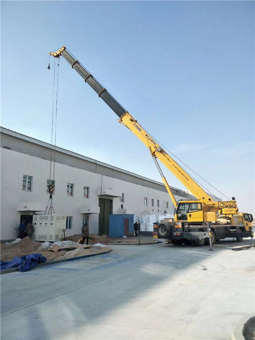 离石区“超载就喊停”—— 吊车的 “重量保镖” 技术