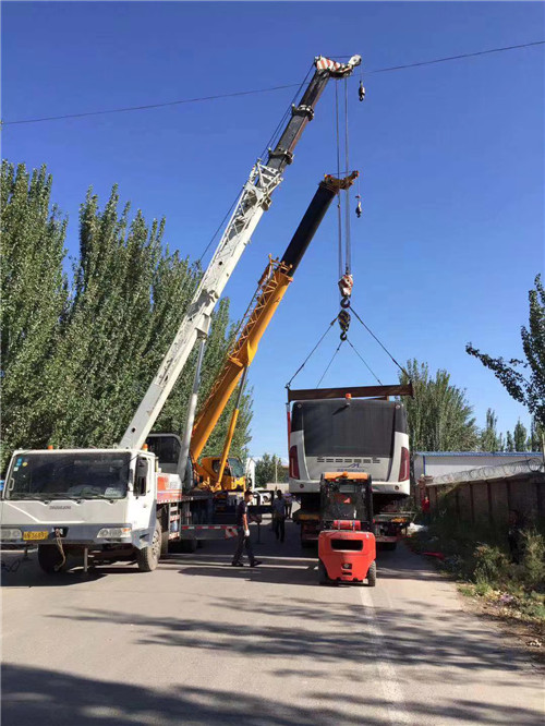 离石区港口集装箱搬运案例